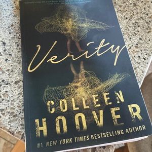 Verity by Colleen Hoover